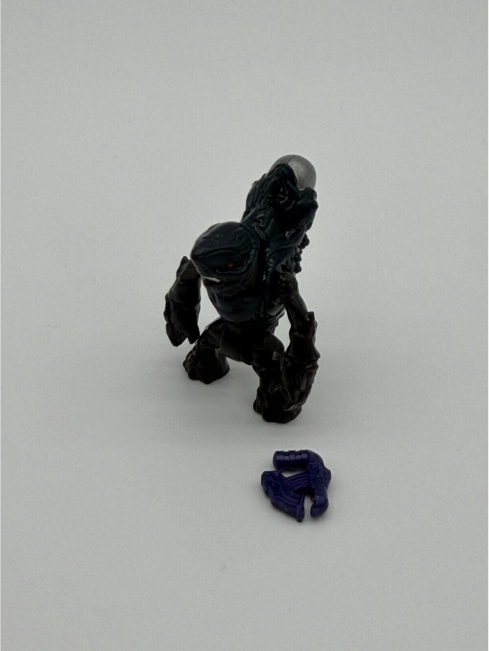 HALO MEGA CONSTRUX BLOKS PURPLE COVENANT STORM GRUNT FIGURE